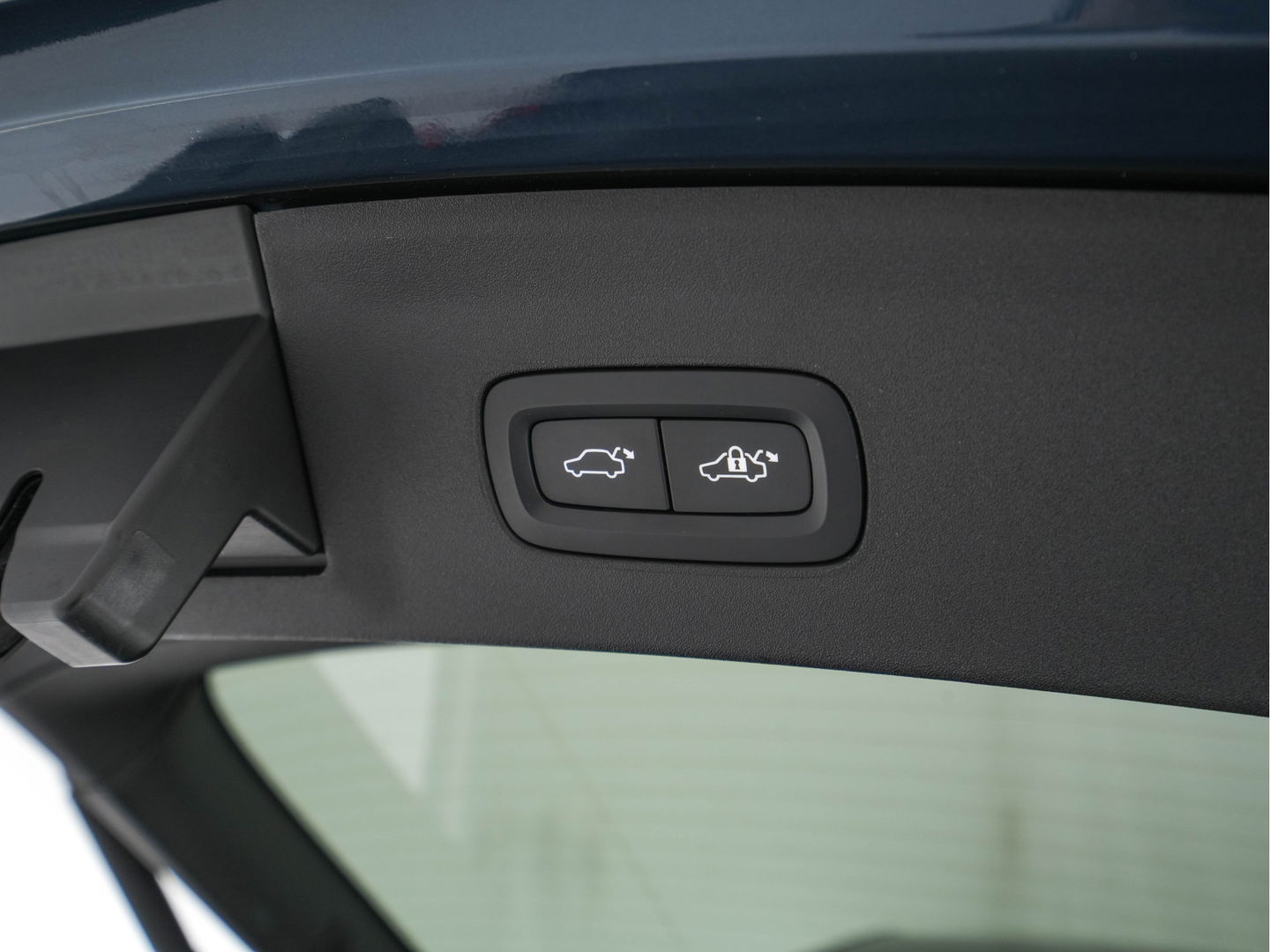 Polestar 2 Long Range Dual Motor Launch Edition 78kWh [ 3-Fase-11kW ] {SOH-91%} (INCL.BTW) Aut.*PANO | NAVI-FULLMAP | FULL-LED | ADAPTIVE-CRUISE | BLINDSPOT | TOPVIEW | KEYLESS | LANE-ASSIST | DIGI-COCKPIT | CARPLAY | DAB+ | HEATED-SPORTSEATS | CAMERA | MEMORY-PACK