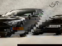 BMW 1 Serie - 118i Sport 170Pk Automaat (NAVIGATIE, CLIMATE, LM VELGEN, SPORTSTOELEN, BLUETOOTH, CRUISE, NIEUWE APK, NIEUWSTAAT)