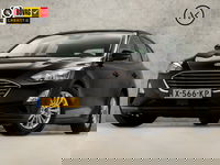 Ford Focus - 1.0 EcoBoost Titanium Sport Automaat (APPLE CARPLAY, GROOT NAVI, CLIMATE, CAMERA, KEYLESS, SPORTSTOELEN, CRUISE, LM VELGEN, PARKEERSENSOREN, NIEUWSTAAT)