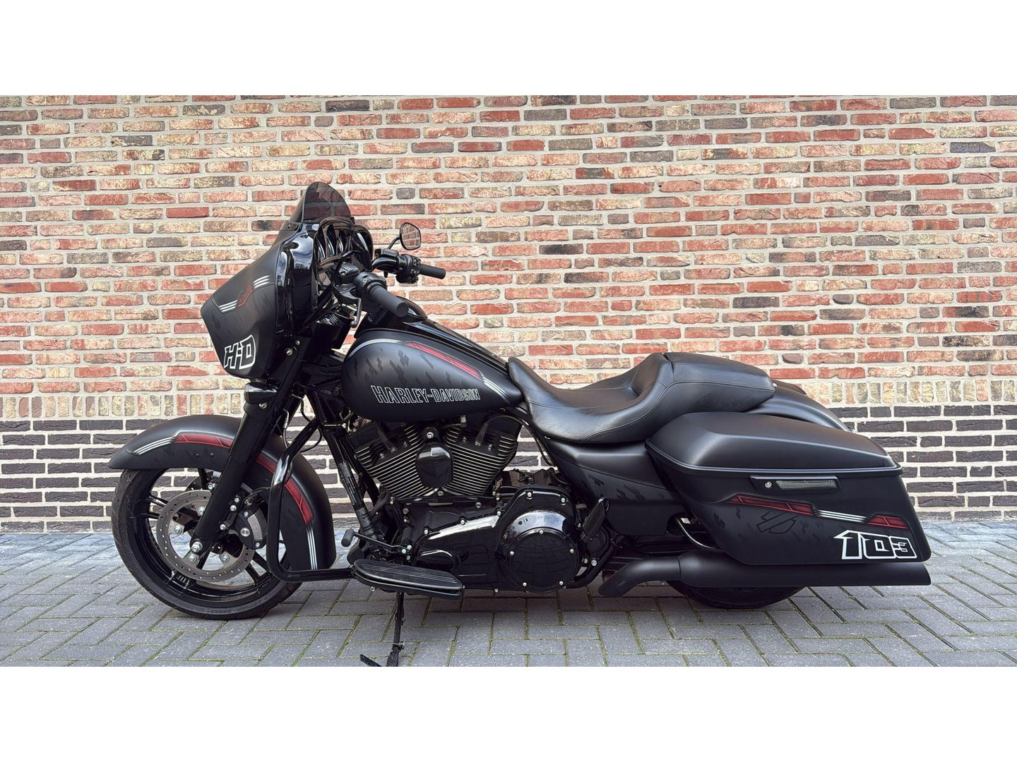 Harley Davidson 103 FLHXS Street Glide Special streetglide