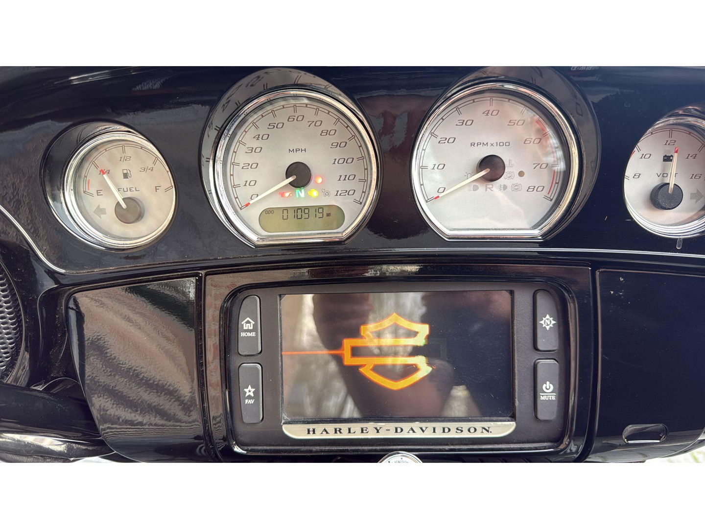 Harley Davidson 103 FLHXS Street Glide Special streetglide