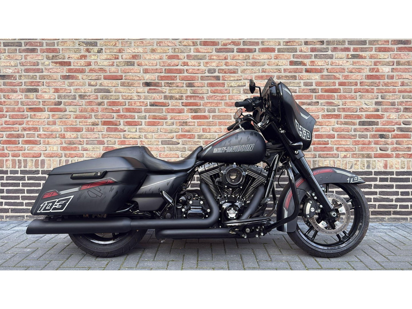 Harley Davidson 103 FLHXS Street Glide Special streetglide