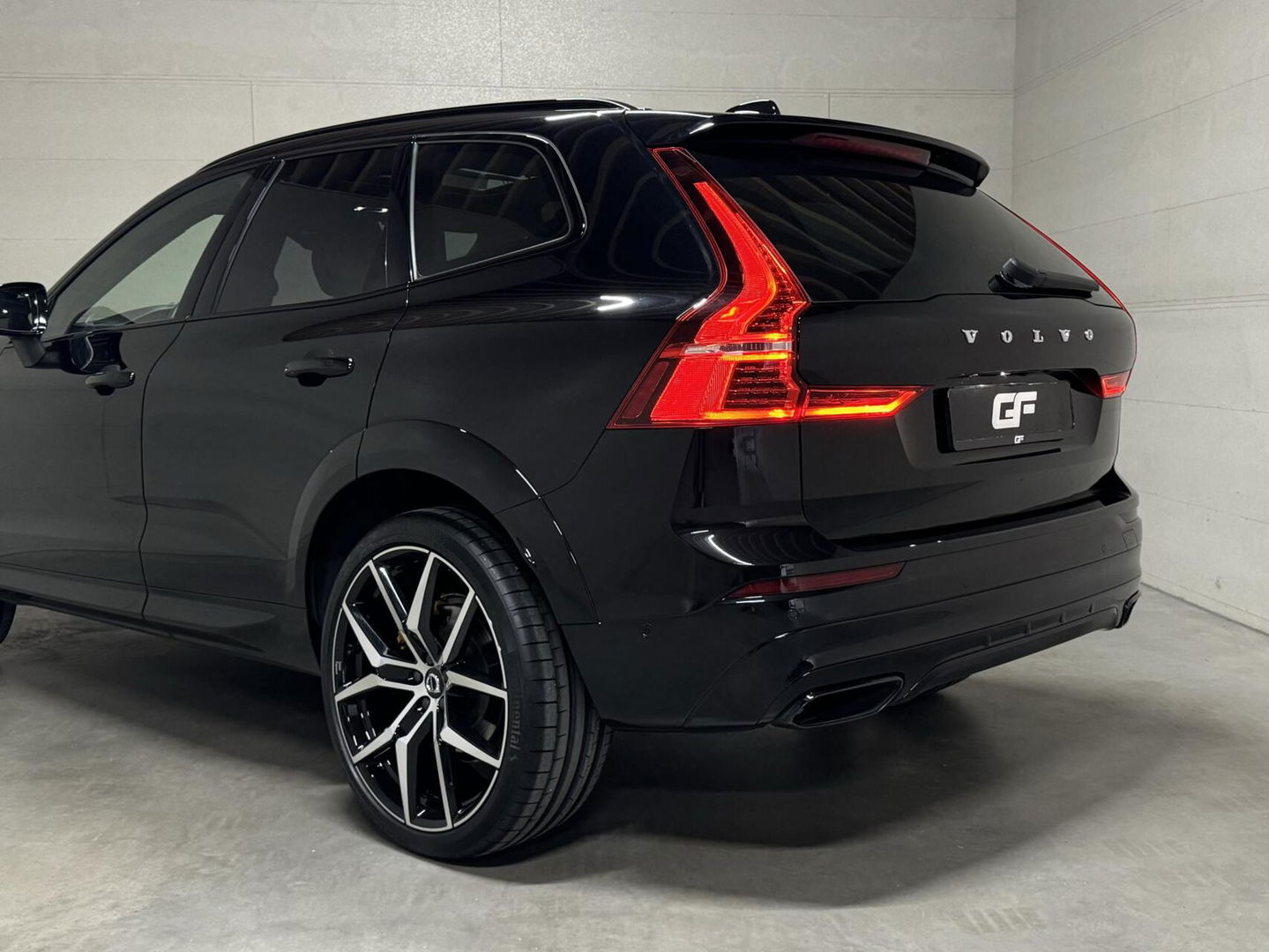 Volvo XC60 2.0 T8 AWD Polestar Engineered H/K Pano HUD ACC