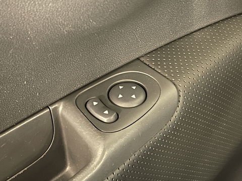 Fiat 500 1.2 Sport | Aircondtioning | Radio | 16'' Lichtmetaal | USB | Interscope Sound |