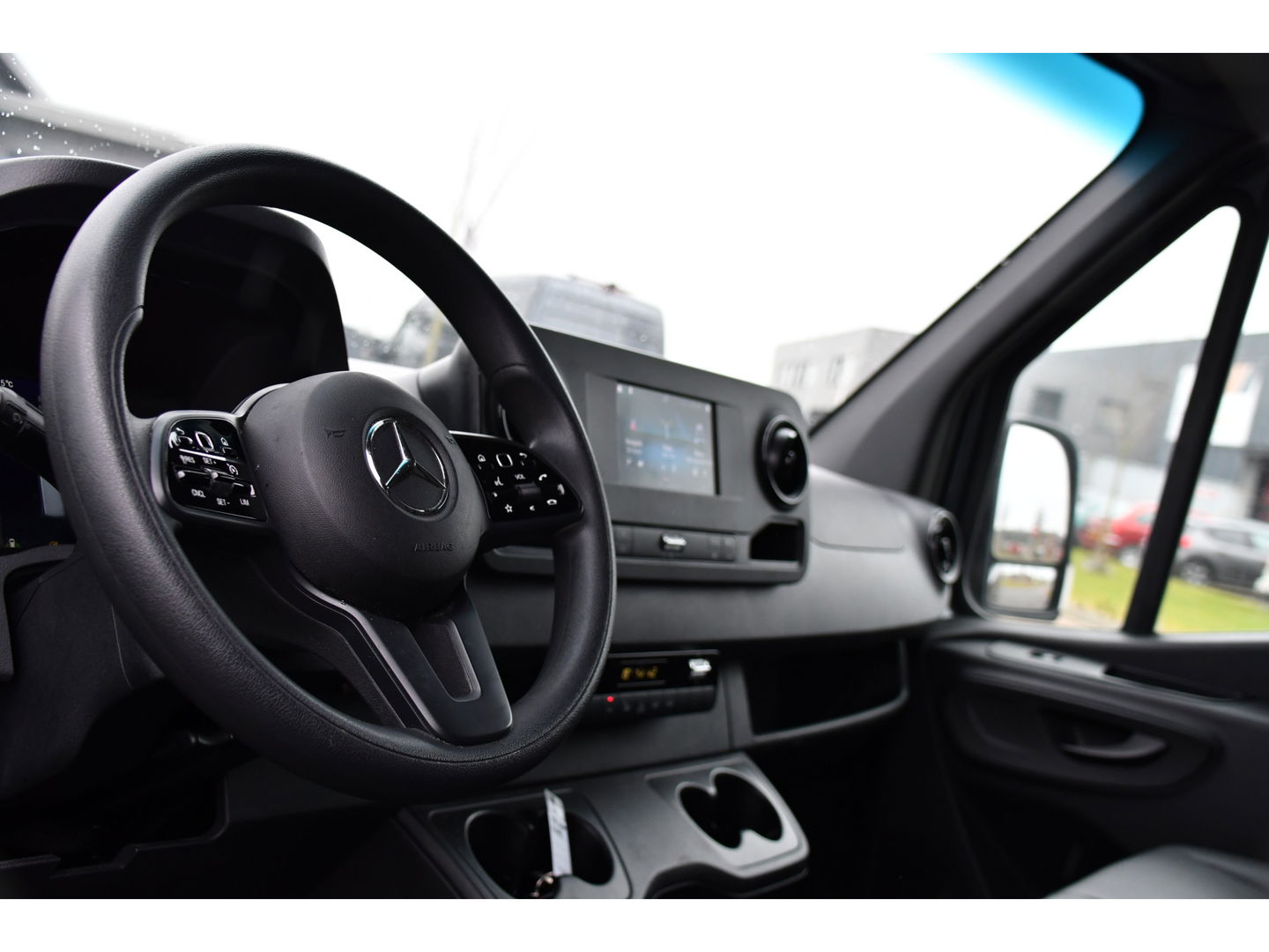 Mercedes-Benz Sprinter 317 1.9 CDI L2H2 RWD PB Edition Camera, Cruise, Carplay, LED, 170pk, Stoelverwarming, NAVI, Sensoren, Leder, Uniek!