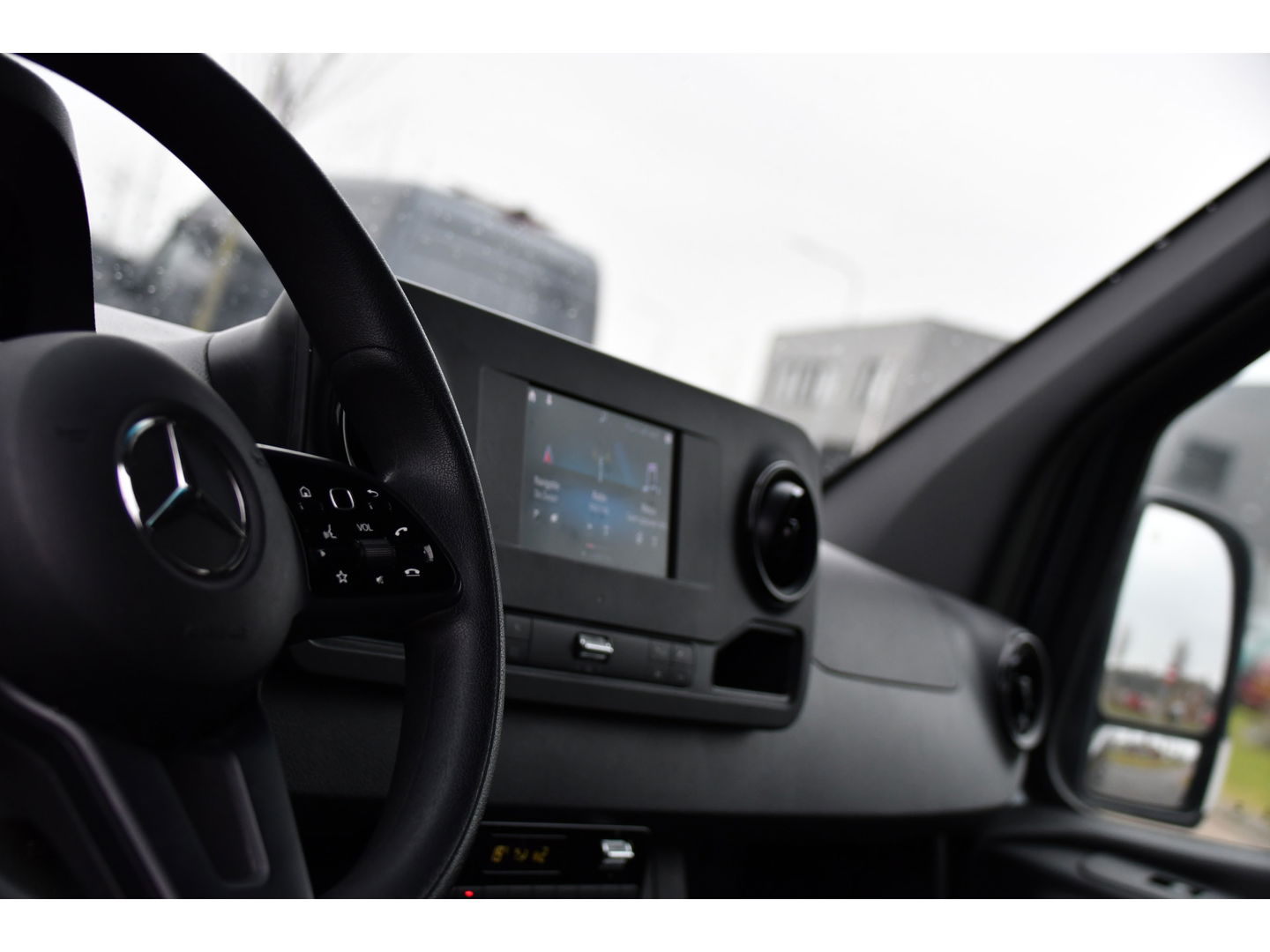 Mercedes-Benz Sprinter 317 1.9 CDI L2H2 RWD PB Edition Camera, Cruise, Carplay, LED, 170pk, Stoelverwarming, NAVI, Sensoren, Leder, Uniek!