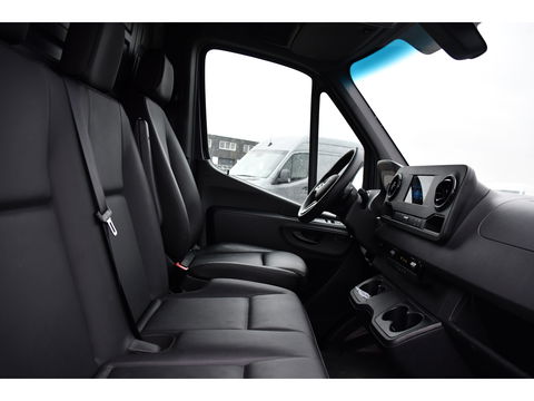 Mercedes-Benz Sprinter 317 1.9 CDI L2H2 RWD PB Edition Camera, Cruise, Carplay, LED, 170pk, Stoelverwarming, NAVI, Sensoren, Leder, Uniek!