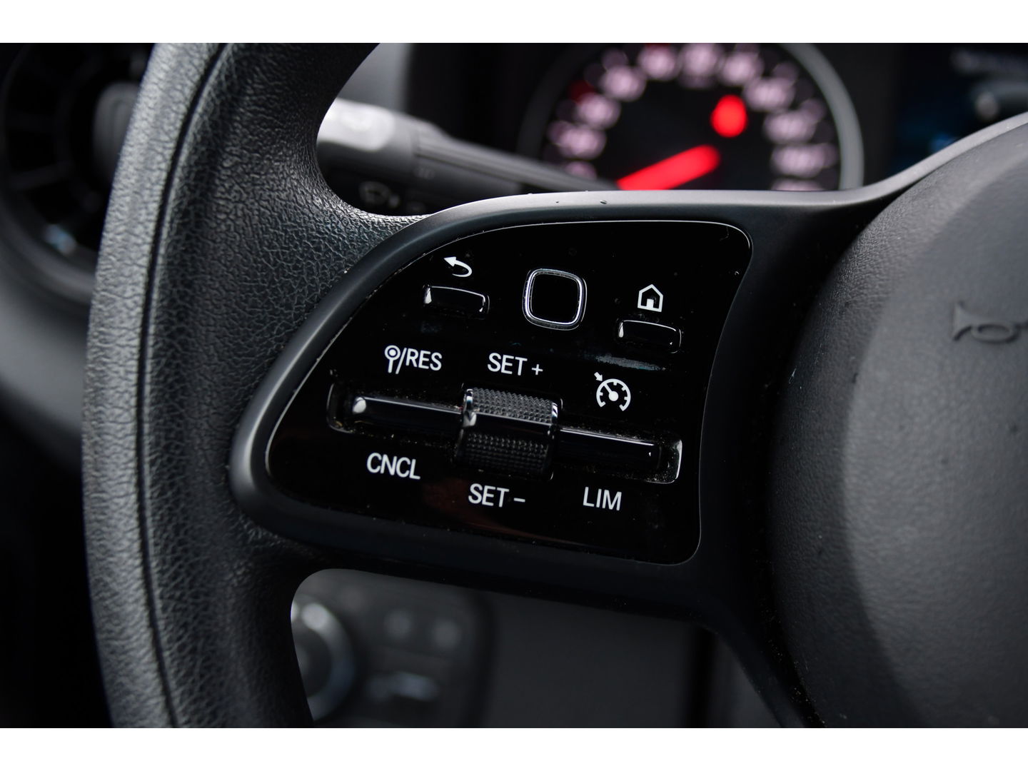 Mercedes-Benz Sprinter 317 1.9 CDI L2H2 RWD PB Edition Camera, Cruise, Carplay, LED, 170pk, Stoelverwarming, NAVI, Sensoren, Leder, Uniek!