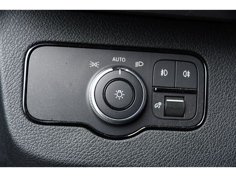 Mercedes-Benz Sprinter 317 1.9 CDI L2H2 RWD PB Edition Camera, Cruise, Carplay, LED, 170pk, Stoelverwarming, NAVI, Sensoren, Leder, Uniek!