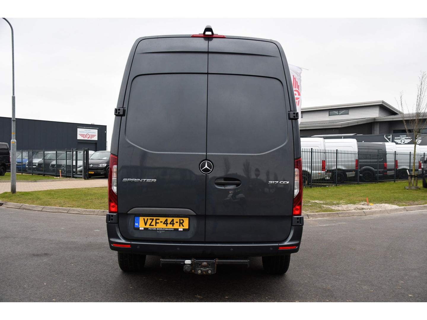 Mercedes-Benz Sprinter 317 1.9 CDI L2H2 RWD PB Edition Camera, Cruise, Carplay, LED, 170pk, Stoelverwarming, NAVI, Sensoren, Leder, Uniek!