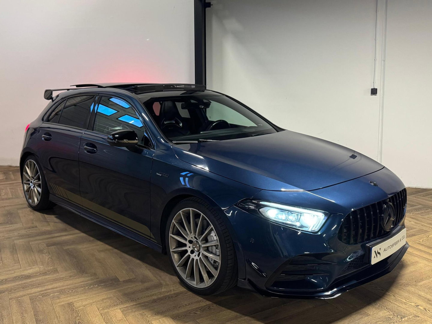 Mercedes-Benz A-Klasse AMG 35 4MATIC Edition 1 PANO KEYLESS