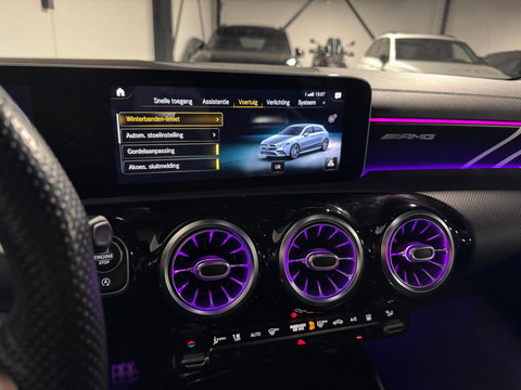 Mercedes-Benz A-Klasse AMG 35 4MATIC Edition 1 PANO KEYLESS
