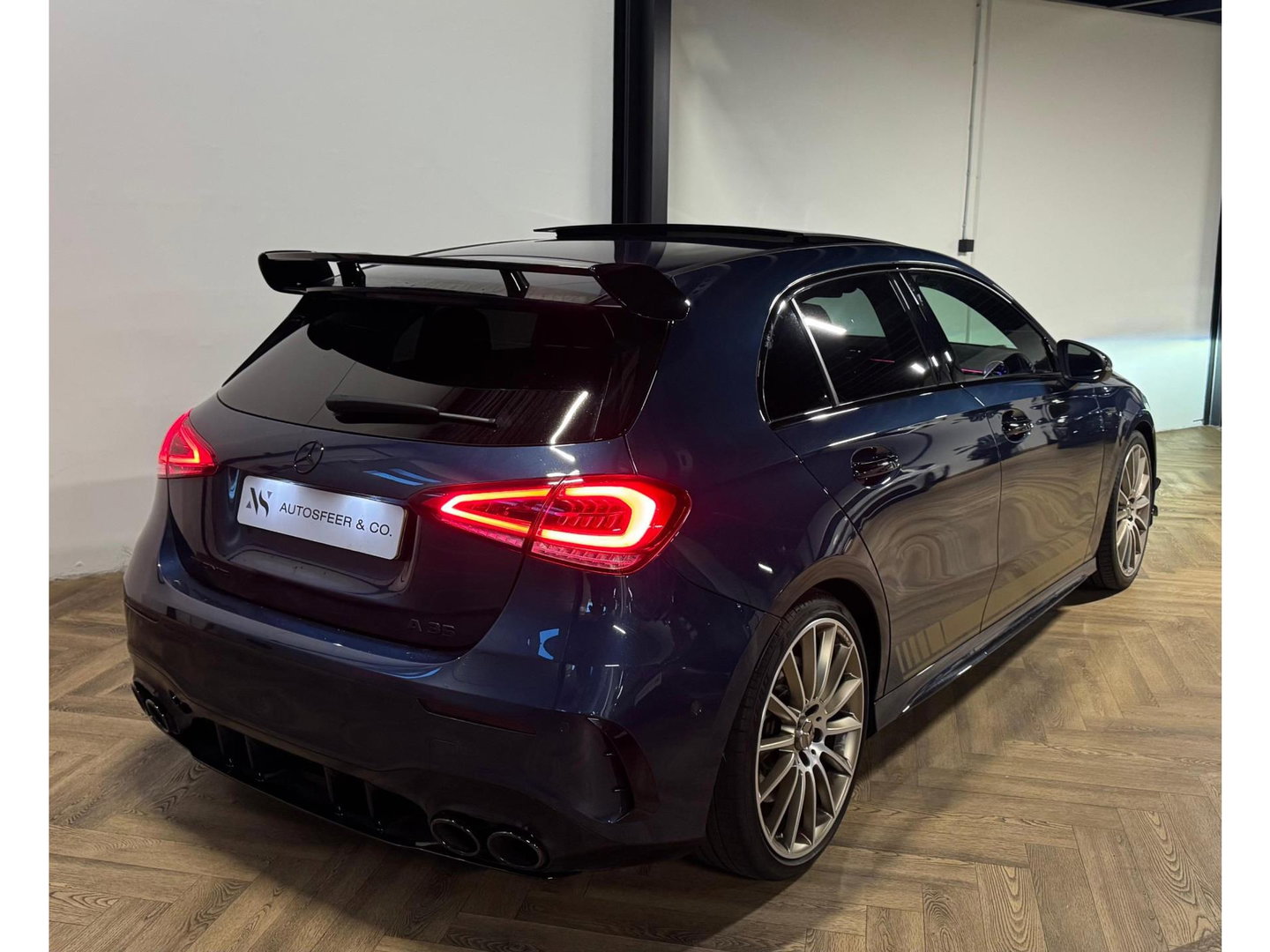 Mercedes-Benz A-Klasse AMG 35 4MATIC Edition 1 PANO KEYLESS