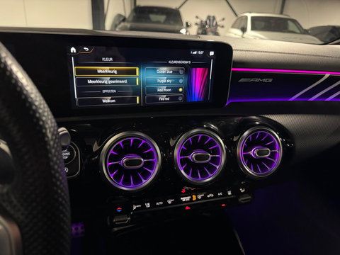 Mercedes-Benz A-Klasse AMG 35 4MATIC Edition 1 PANO KEYLESS