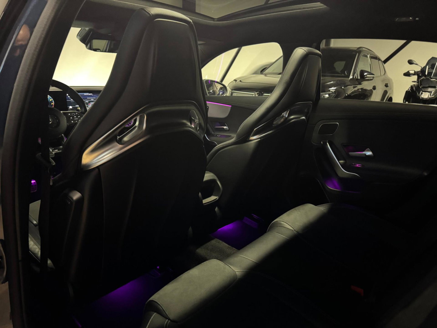 Mercedes-Benz A-Klasse AMG 35 4MATIC Edition 1 PANO KEYLESS