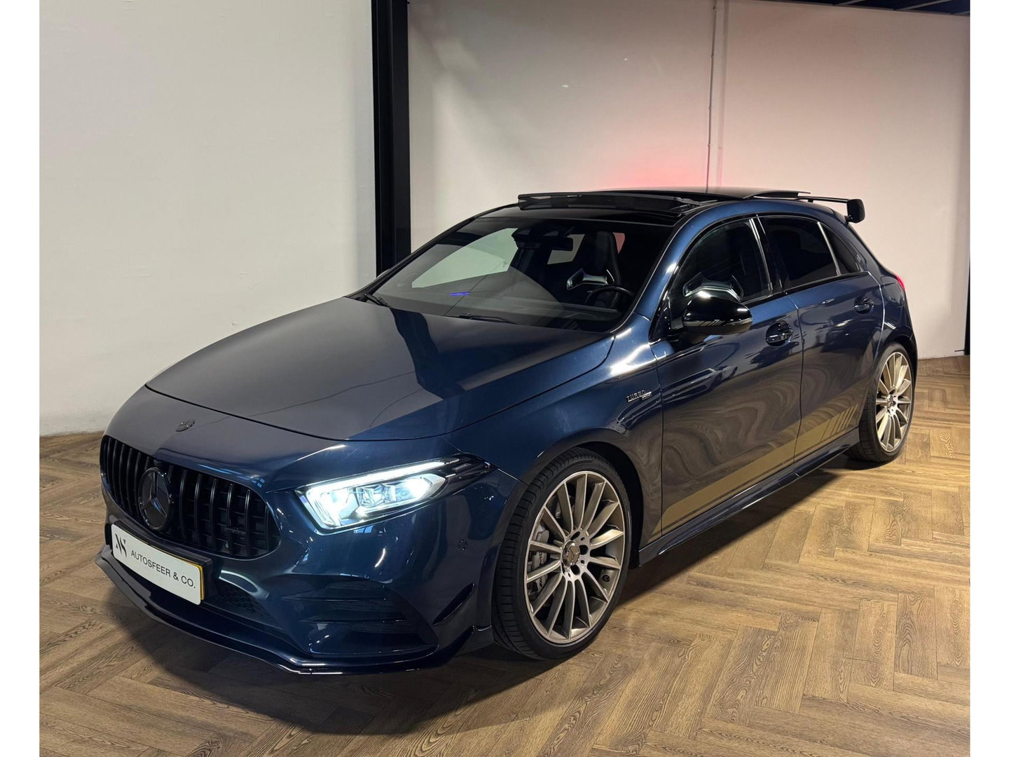 Mercedes-Benz A-Klasse AMG 35 4MATIC Edition 1 PANO KEYLESS