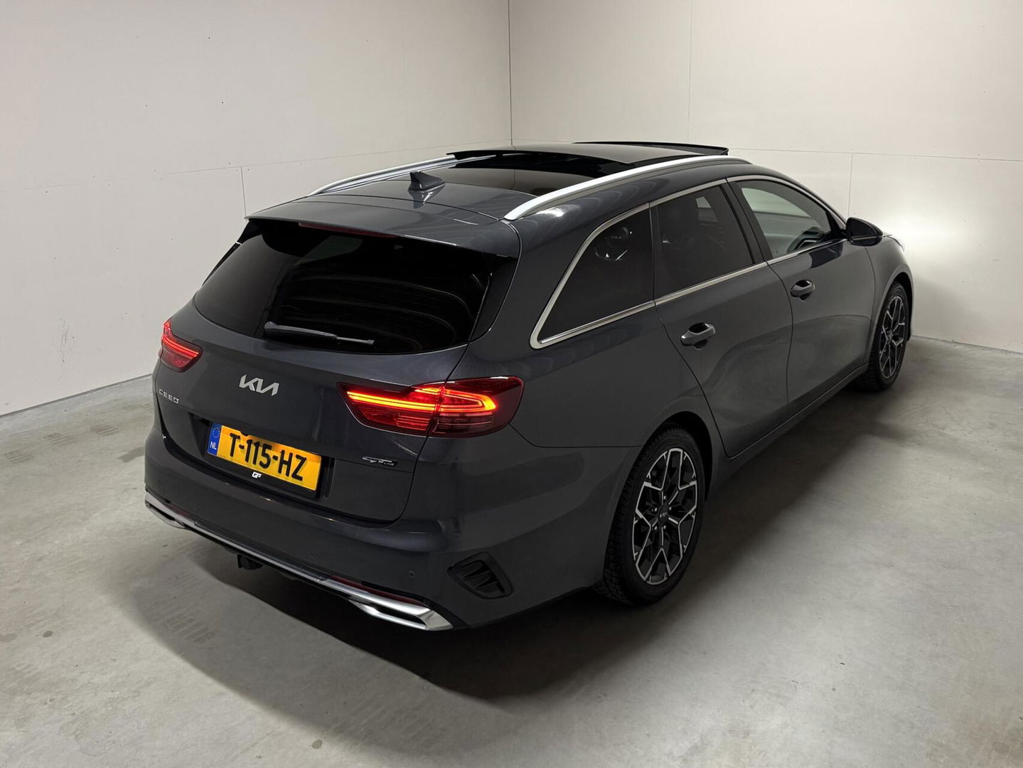 Kia Ceed Sportswagon 1.5 T-GDi GT-Line Pano Camera Trekh. NAP