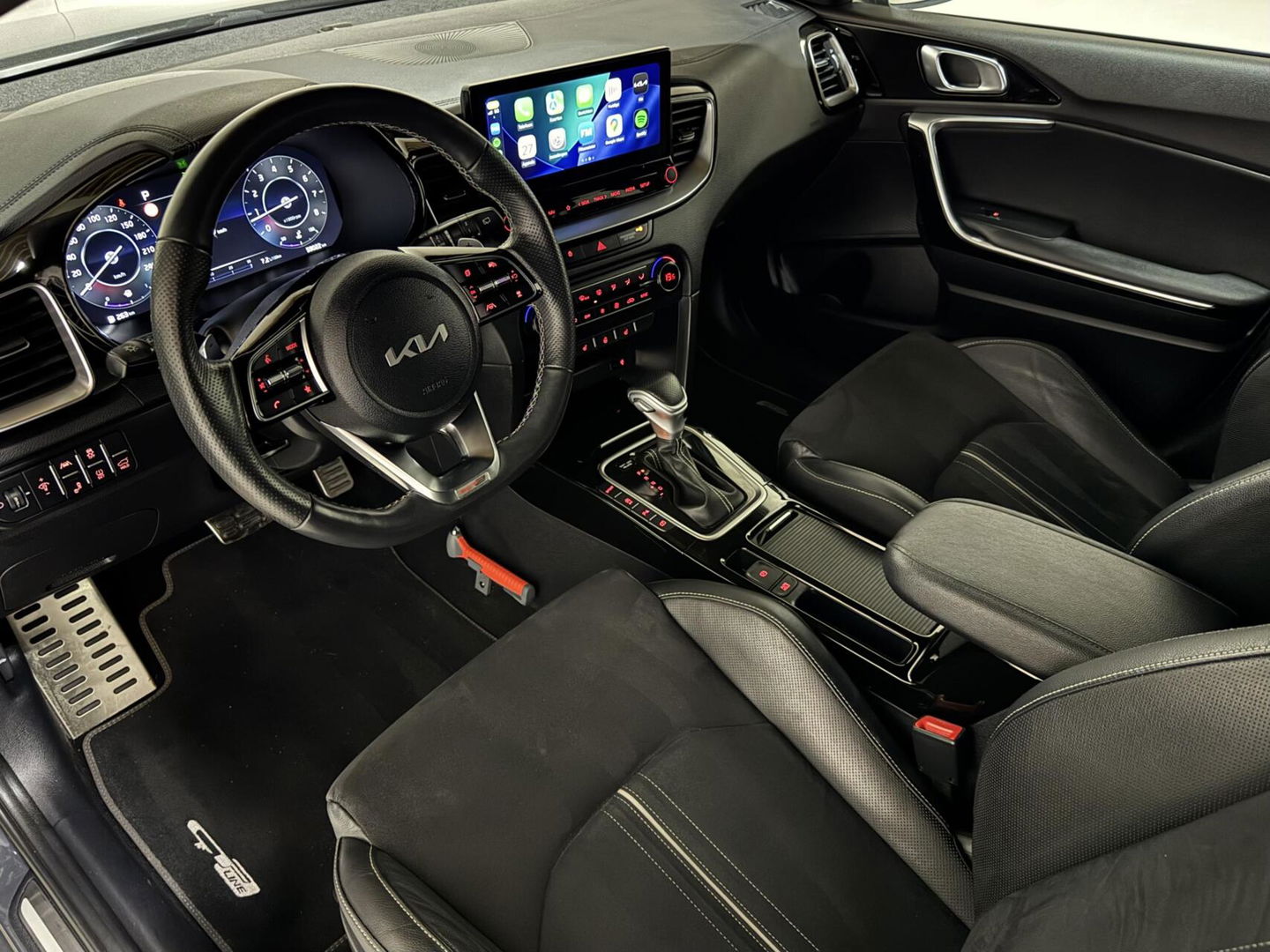 Kia Ceed Sportswagon 1.5 T-GDi GT-Line Pano Camera Trekh. NAP