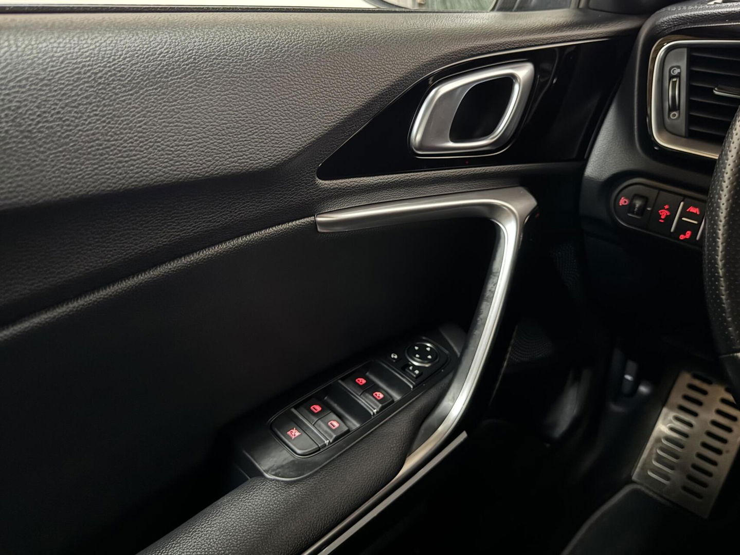 Kia Ceed Sportswagon 1.5 T-GDi GT-Line Pano Camera Trekh. NAP