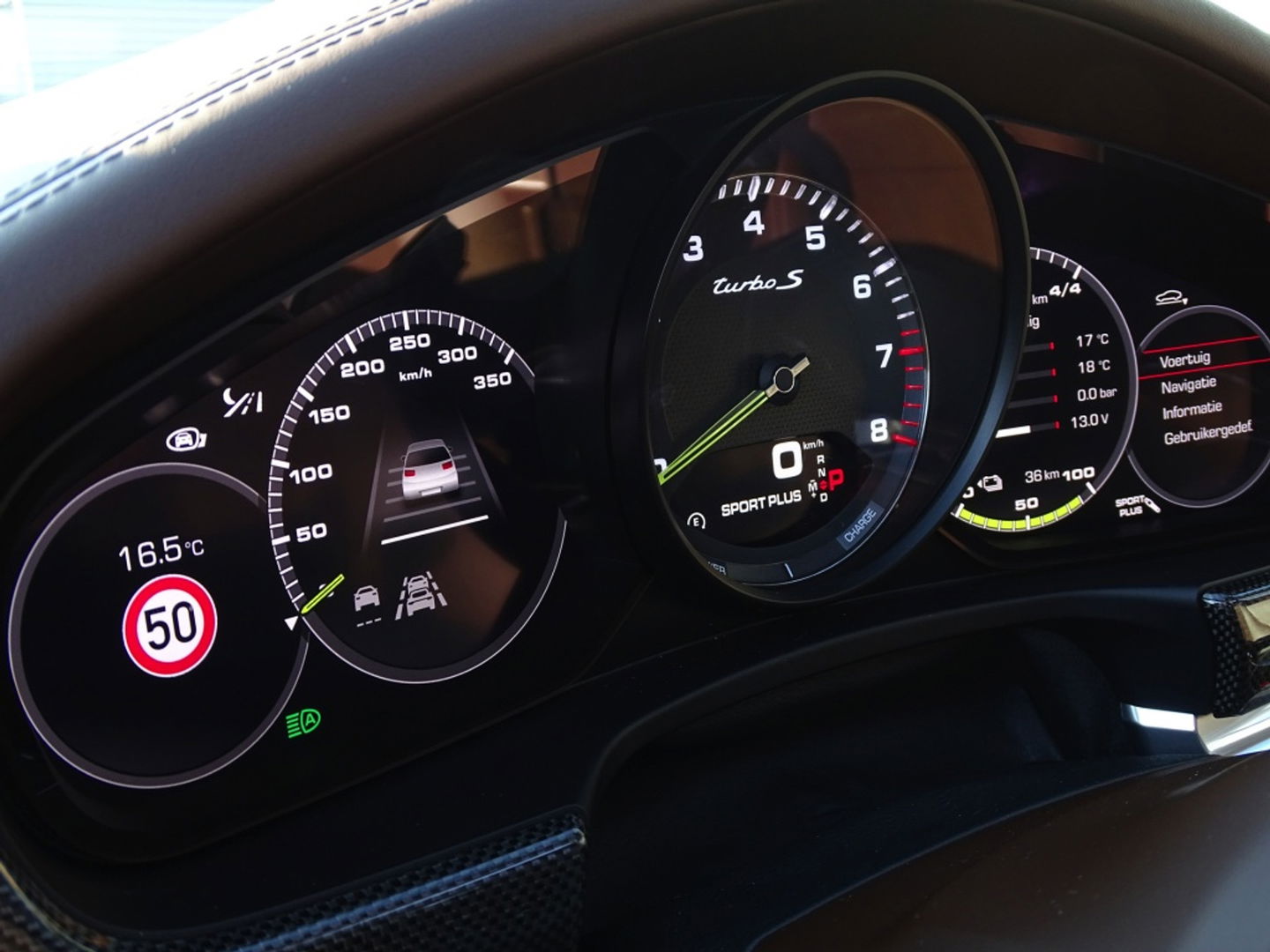 Porsche Panamera Sport Turismo 4.0 Turbo 680PK / Ceramic / Burmester / carbon / 360°