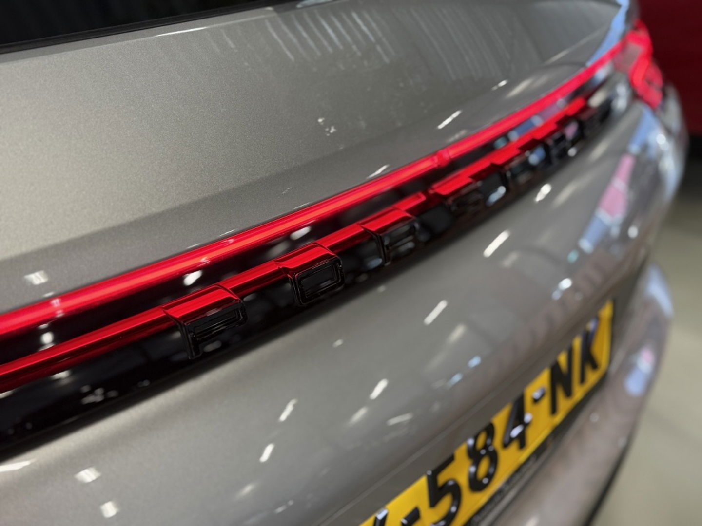 Porsche Panamera Sport Turismo 4.0 Turbo 680PK / Ceramic / Burmester / carbon / 360°