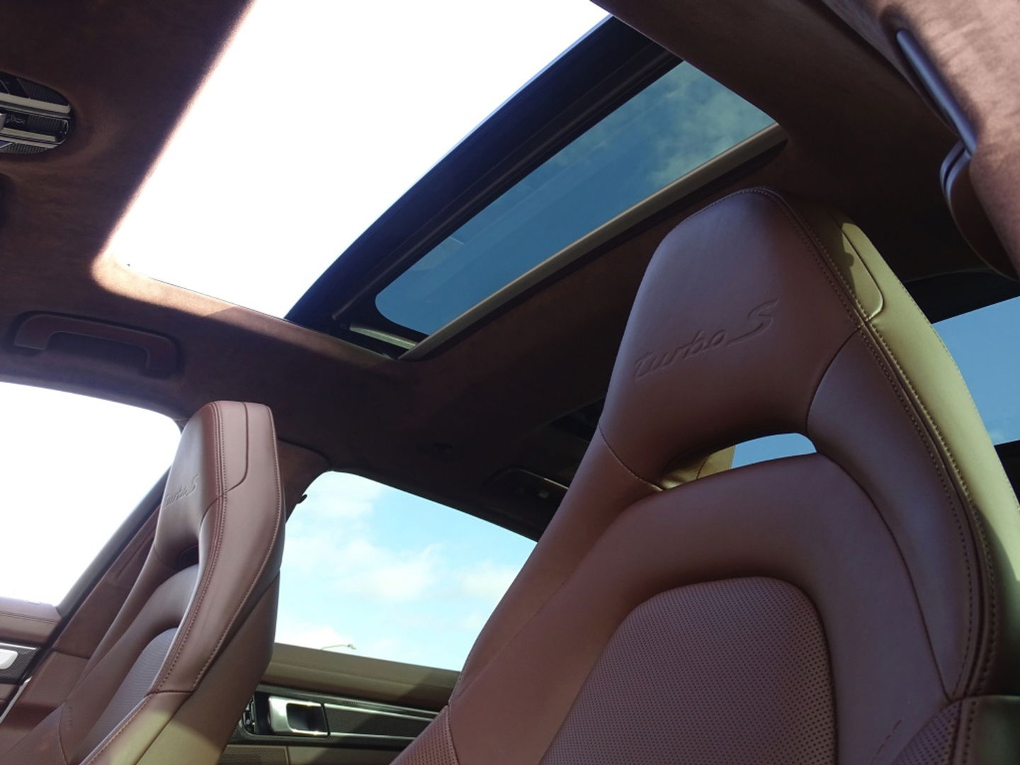 Porsche Panamera Sport Turismo 4.0 Turbo 680PK / Ceramic / Burmester / carbon / 360°