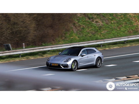 Porsche Panamera Sport Turismo 4.0 Turbo 680PK / Ceramic / Burmester / carbon / 360°