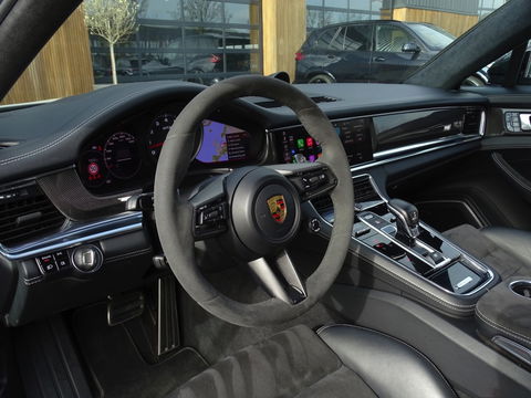 Porsche Panamera 4.0 V8 481PK GTS / carbon / alcantara / 360° / LED