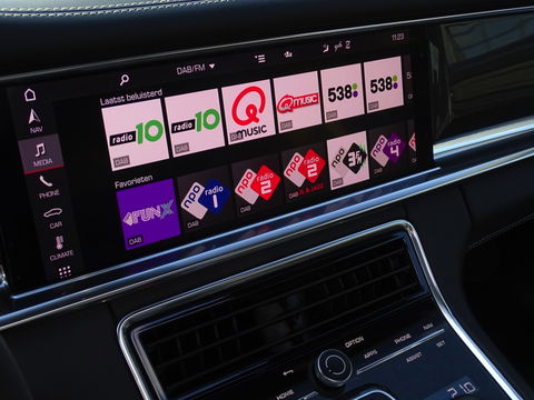 Porsche Panamera 4.0 V8 481PK GTS / carbon / alcantara / 360° / LED