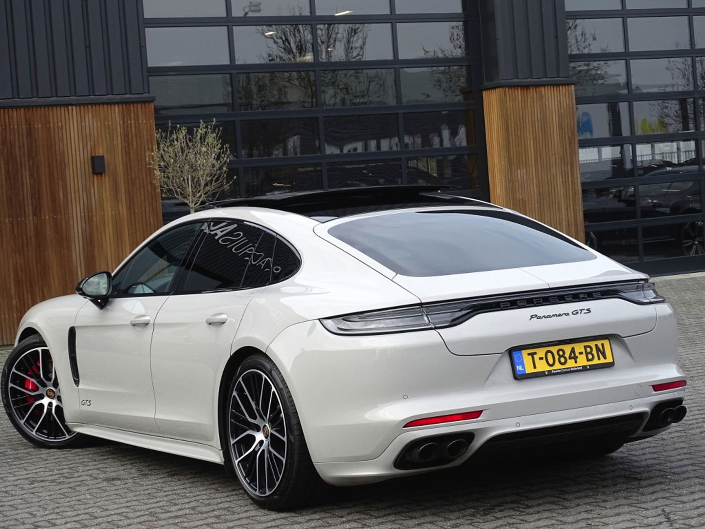 Porsche Panamera 4.0 V8 481PK GTS / carbon / alcantara / 360° / LED