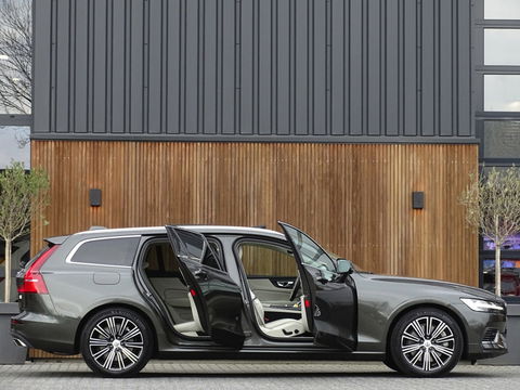 Volvo V60 2.0 T6 340PK AWD / R-Design / Inscription / LED