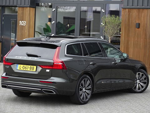 Volvo V60 2.0 T6 340PK AWD / R-Design / Inscription / LED