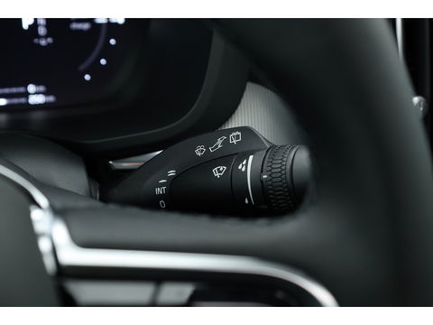 Volvo XC60 2.0 T6 Plug-in hybrid AWD Ultra Black Edition | Facelift | Pano | HUD | 360cam | Harman Kardon | Memory seats | Pilot Assist |