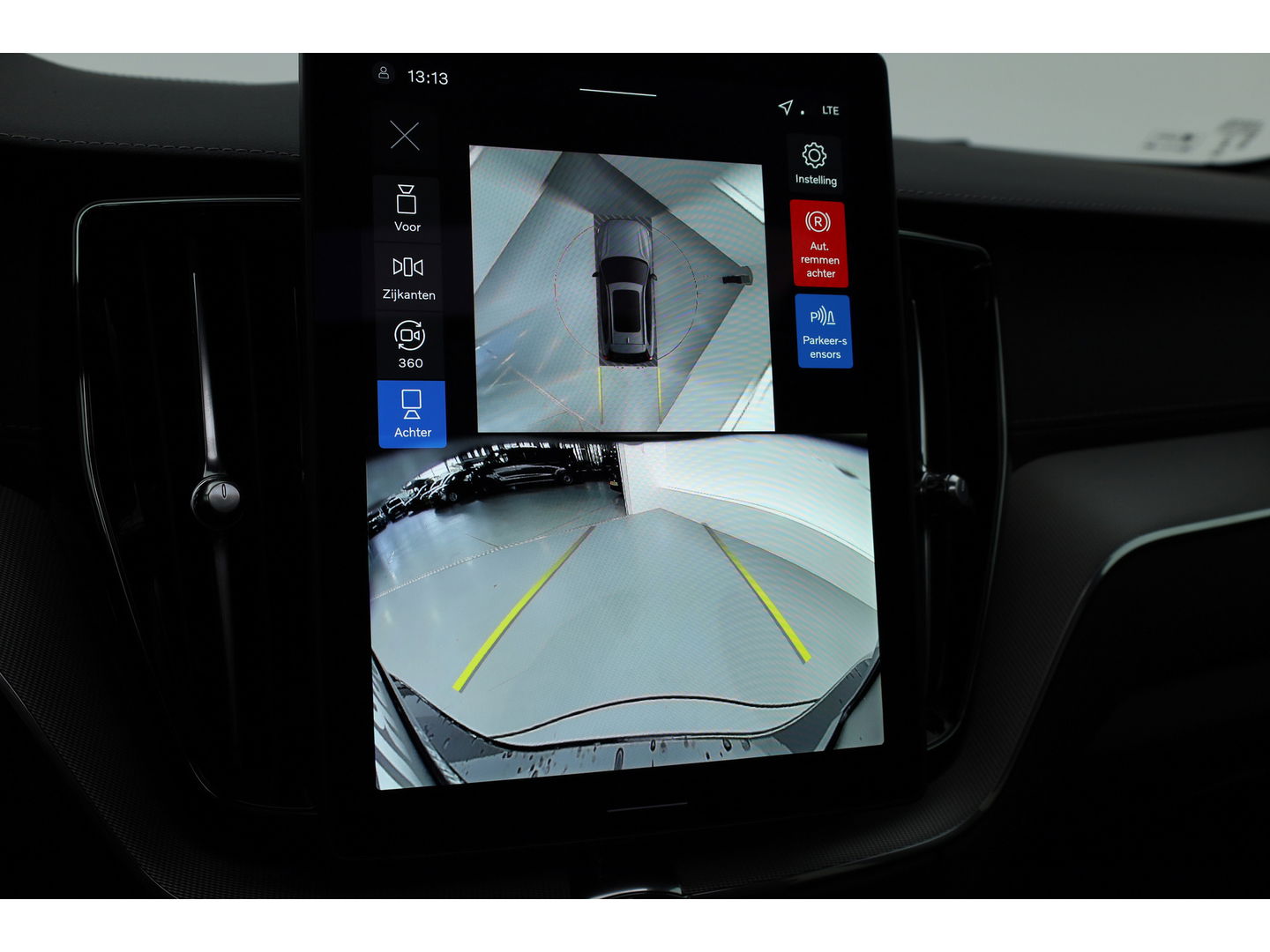 Volvo XC60 2.0 T6 Plug-in hybrid AWD Ultra Black Edition | Facelift | Pano | HUD | 360cam | Harman Kardon | Memory seats | Pilot Assist |