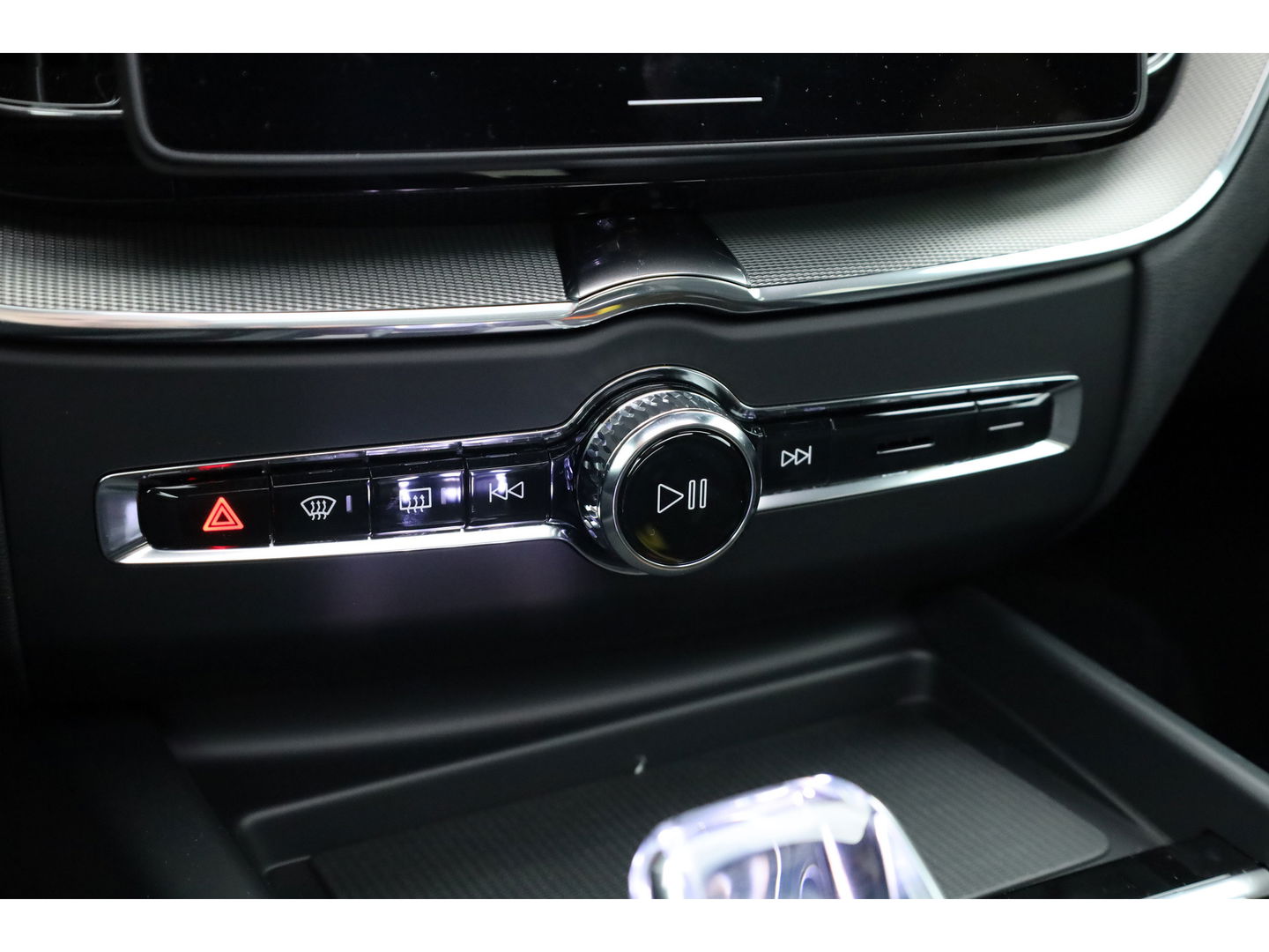 Volvo XC60 2.0 T6 Plug-in hybrid AWD Ultra Black Edition | Facelift | Pano | HUD | 360cam | Harman Kardon | Memory seats | Pilot Assist |