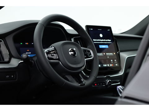 Volvo XC60 2.0 T6 Plug-in hybrid AWD Ultra Black Edition | Facelift | Pano | HUD | 360cam | Harman Kardon | Memory seats | Pilot Assist |