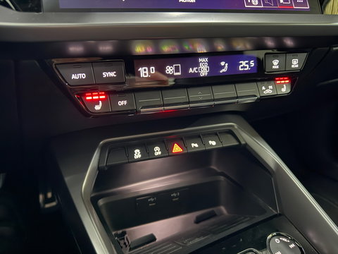 Audi A3 Sportback 35 TFSI S-Line Full*Option*