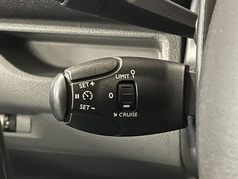 Citroën Jumpy 1.5 BlueHDI 100 M Club | Bijrijdersbank | Apple Carplay | Cruise Control | DAB | Airconditioning | Navigatie | Start/Stop Systeem |