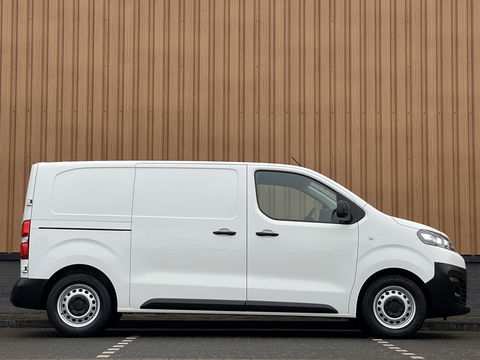 Citroën Jumpy 1.5 BlueHDI 100 M Club | Bijrijdersbank | Apple Carplay | Cruise Control | DAB | Airconditioning | Navigatie | Start/Stop Systeem |