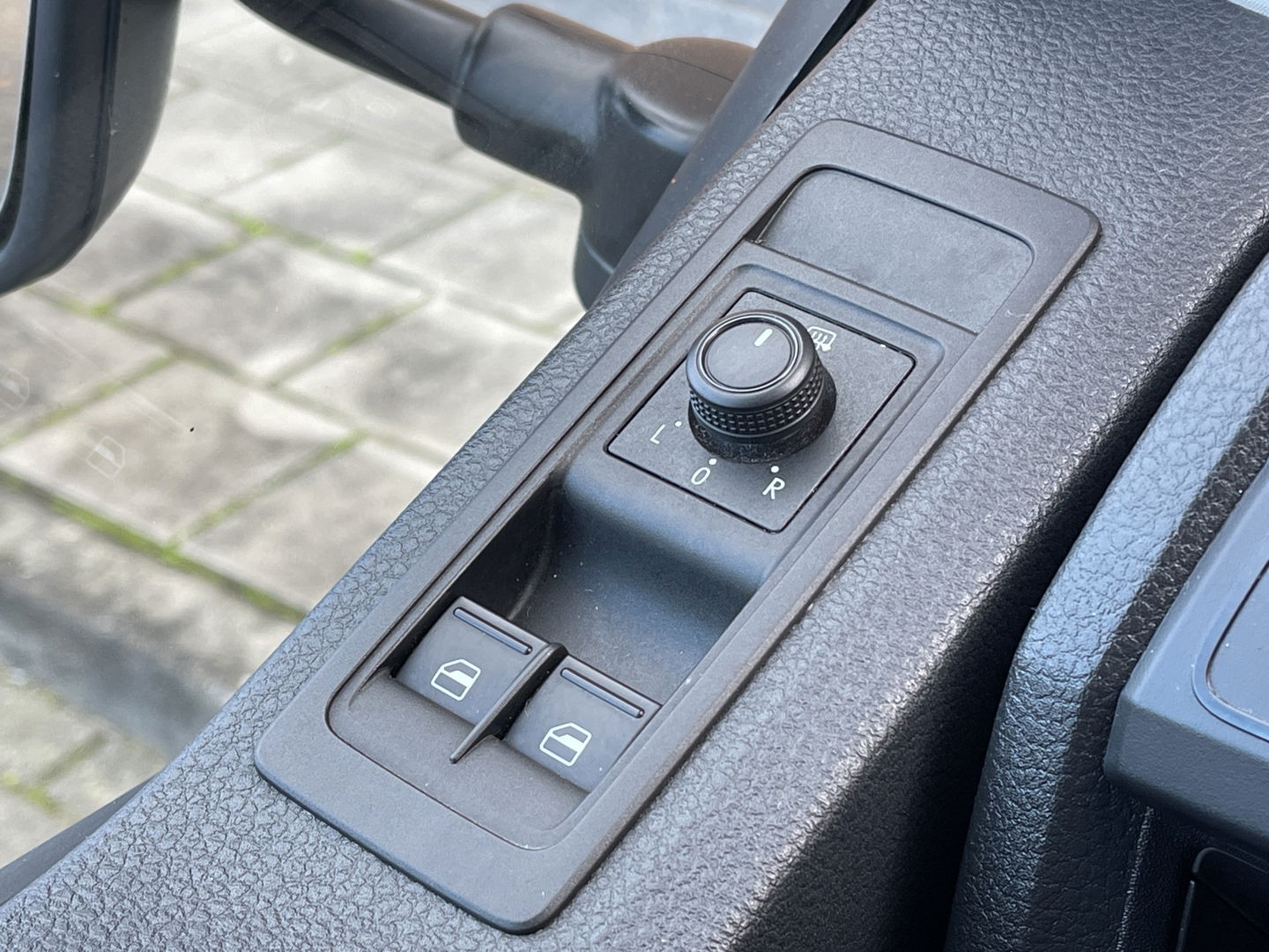 Volkswagen Transporter 2.0 TDI L2H1 DC | BTW |  Pick-up! | 6 Pers. | Trekhaak | Apple Carplay | Cruise Control | Stop&GO | Airconditioning |