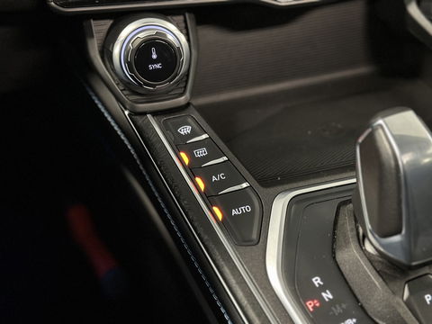 Lynk & Co 01 1.5 | Nieuw! | Trekhaak | Panoramadak | 360° graden camera | Adaptive Cruise Control | Keyless | Elektrische Bestuurdersstoel + Geheugen | Parkeersensoren | Apple Carplay | Android Auto | Infinit