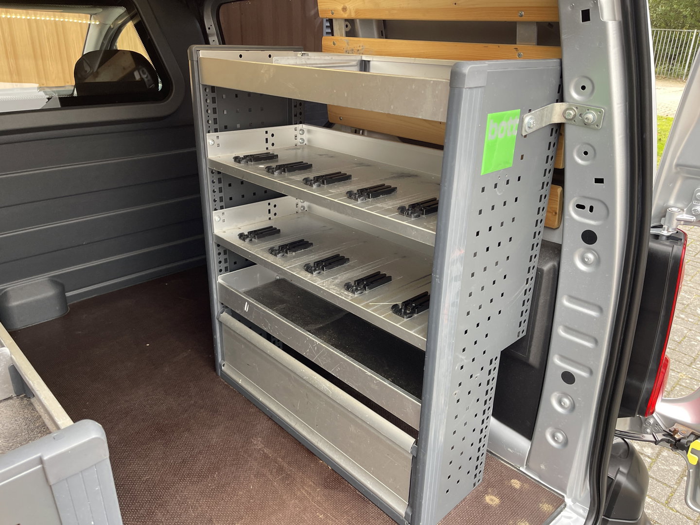 Peugeot Partner 1.6 BlueHDi 75 L1 Premium | Marge | Apple Carplay | Dealer Onderhouden | Airconditioning | Cruise Control | Navigatie | Radio | Elektrische Ramen |