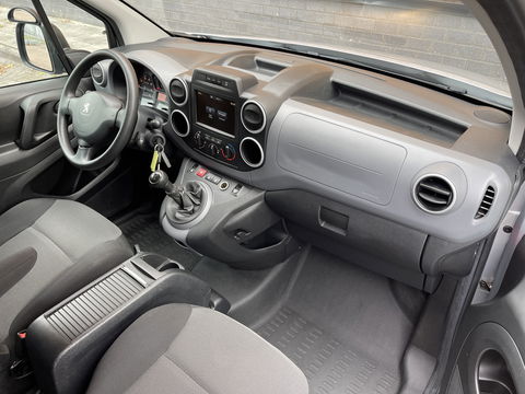 Peugeot Partner 1.6 BlueHDi 75 L1 Premium | Marge | Apple Carplay | Dealer Onderhouden | Airconditioning | Cruise Control | Navigatie | Radio | Elektrische Ramen |