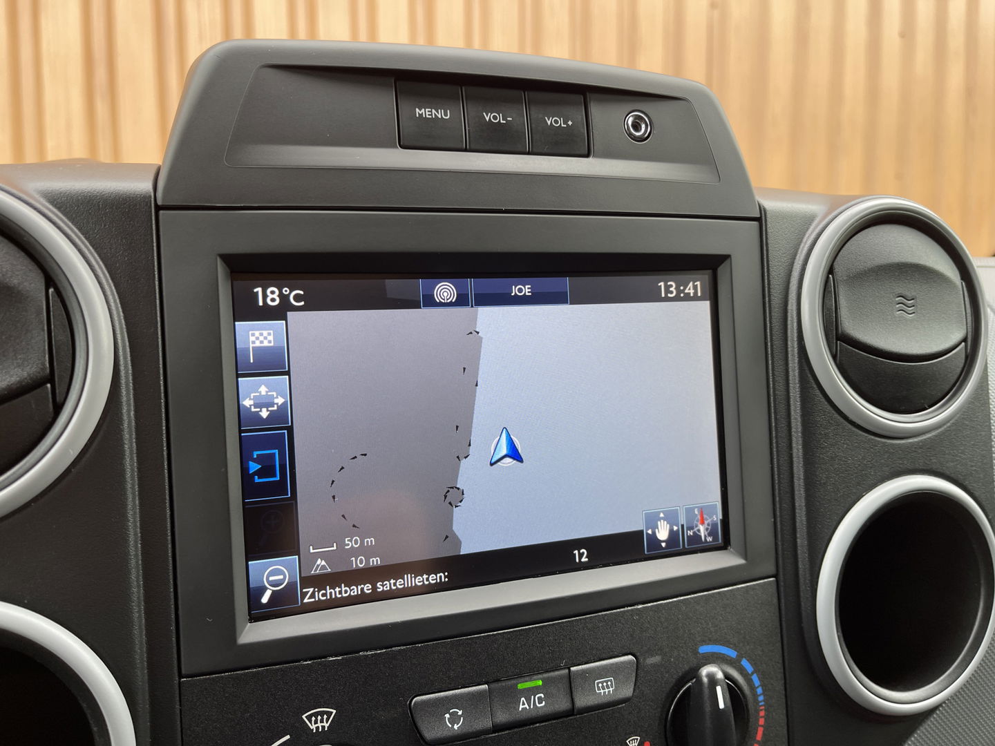 Peugeot Partner 1.6 BlueHDi 75 L1 Premium | Marge | Apple Carplay | Dealer Onderhouden | Airconditioning | Cruise Control | Navigatie | Radio | Elektrische Ramen |