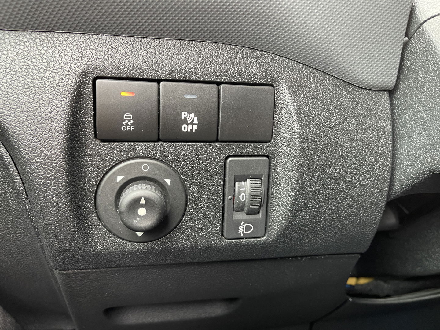 Peugeot Partner 1.6 BlueHDi 75 L1 Premium | Marge | Apple Carplay | Dealer Onderhouden | Airconditioning | Cruise Control | Navigatie | Radio | Elektrische Ramen |