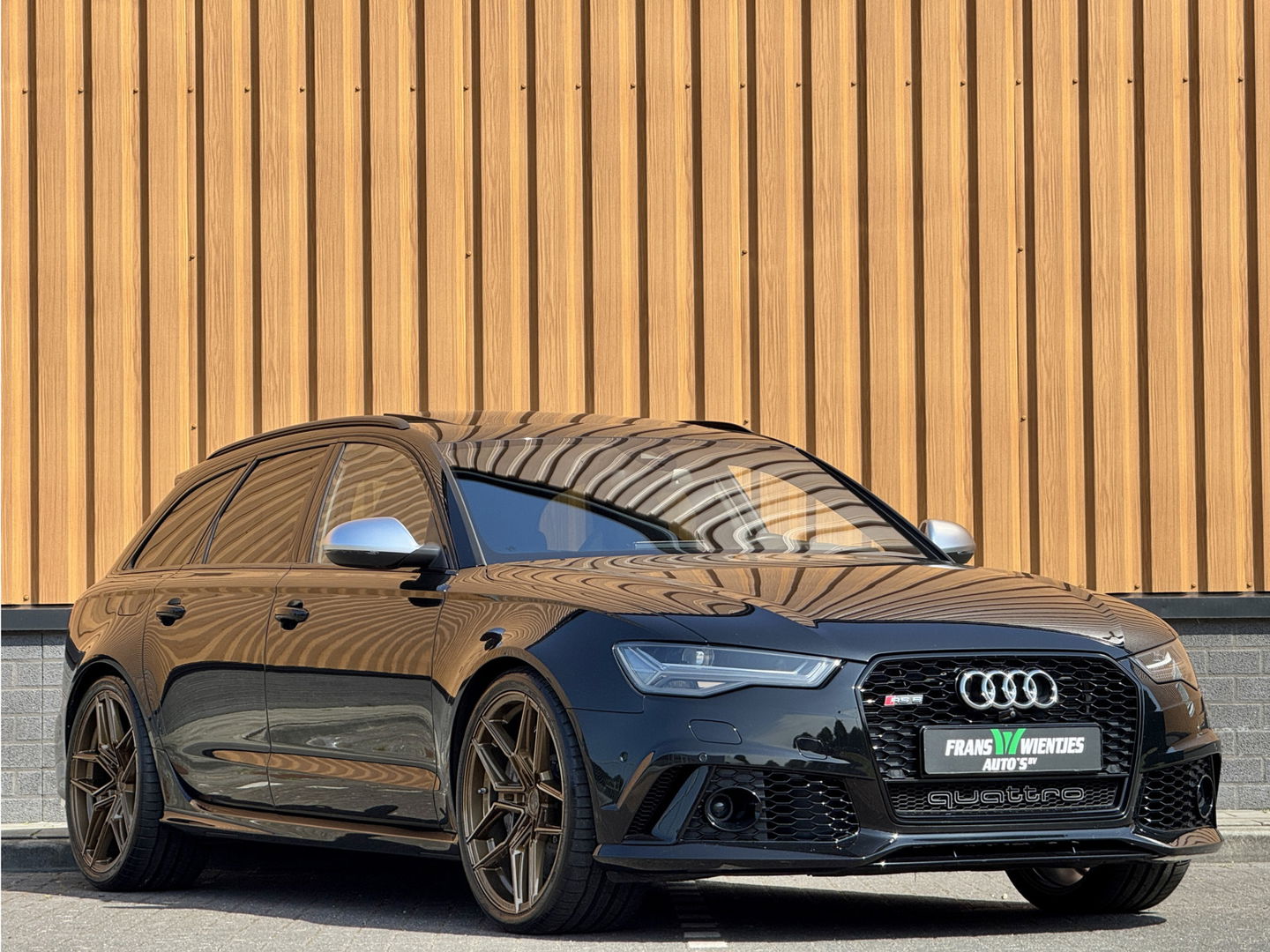 Audi RS6 4.0 TFSI Quattro Performance Pro Line Plus | 605 PK! | Keramische Remmen | Panoramadak | Leder | Apple Carplay | Android Auto | Adaptieve Cruise Control | Dodehoek Sensor | Lane Assist | Bose | 360° Graden Camera |