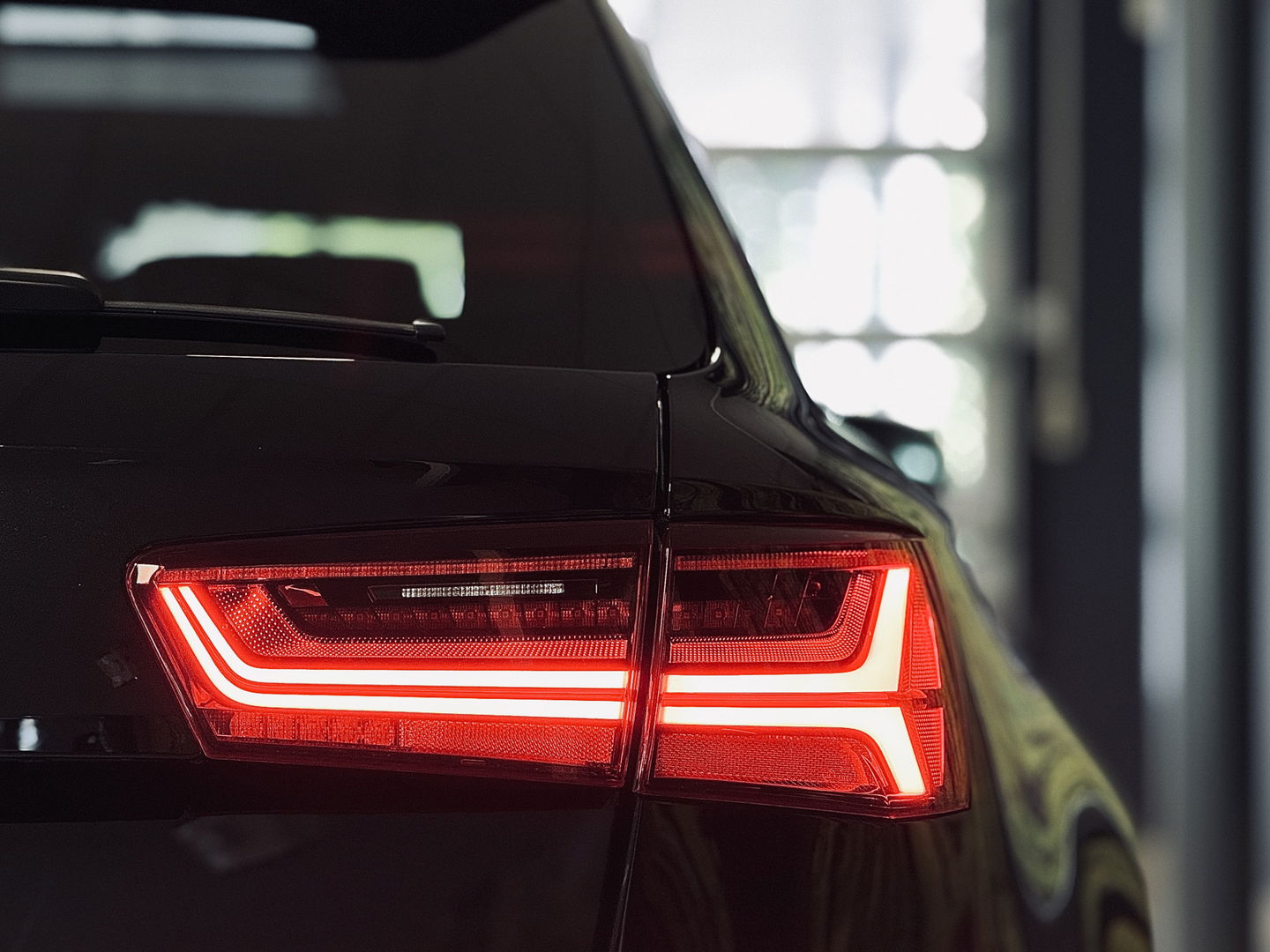 Audi RS6 4.0 TFSI Quattro Performance Pro Line Plus | 605 PK! | Keramische Remmen | Panoramadak | Leder | Apple Carplay | Android Auto | Adaptieve Cruise Control | Dodehoek Sensor | Lane Assist | Bose | 360° Graden Camera |