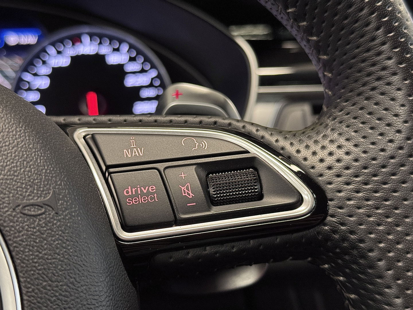 Audi RS6 4.0 TFSI Quattro Performance Pro Line Plus | 605 PK! | Keramische Remmen | Panoramadak | Leder | Apple Carplay | Android Auto | Adaptieve Cruise Control | Dodehoek Sensor | Lane Assist | Bose | 360° Graden Camera |