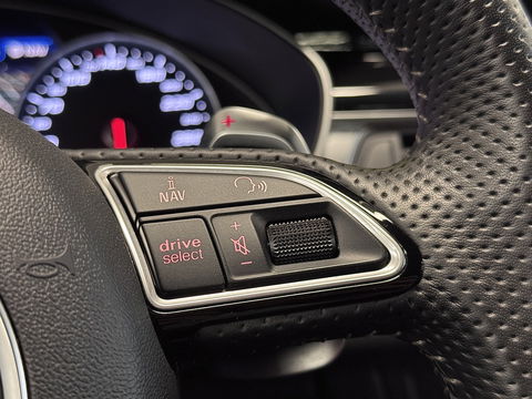 Audi RS6 4.0 TFSI Quattro Performance Pro Line Plus | 605 PK! | Keramische Remmen | Panoramadak | Leder | Apple Carplay | Android Auto | Adaptieve Cruise Control | Dodehoek Sensor | Lane Assist | Bose | 360° Graden Camera |