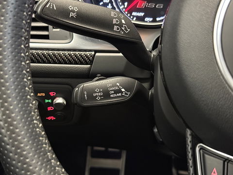 Audi RS6 4.0 TFSI Quattro Performance Pro Line Plus | 605 PK! | Keramische Remmen | Panoramadak | Leder | Apple Carplay | Android Auto | Adaptieve Cruise Control | Dodehoek Sensor | Lane Assist | Bose | 360° Graden Camera |